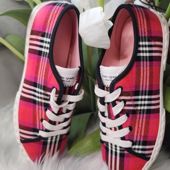 kate spade Shoes - NWT Kate Spade Sneakers Plaid z sister Kicks Lace Up Red Sneaker